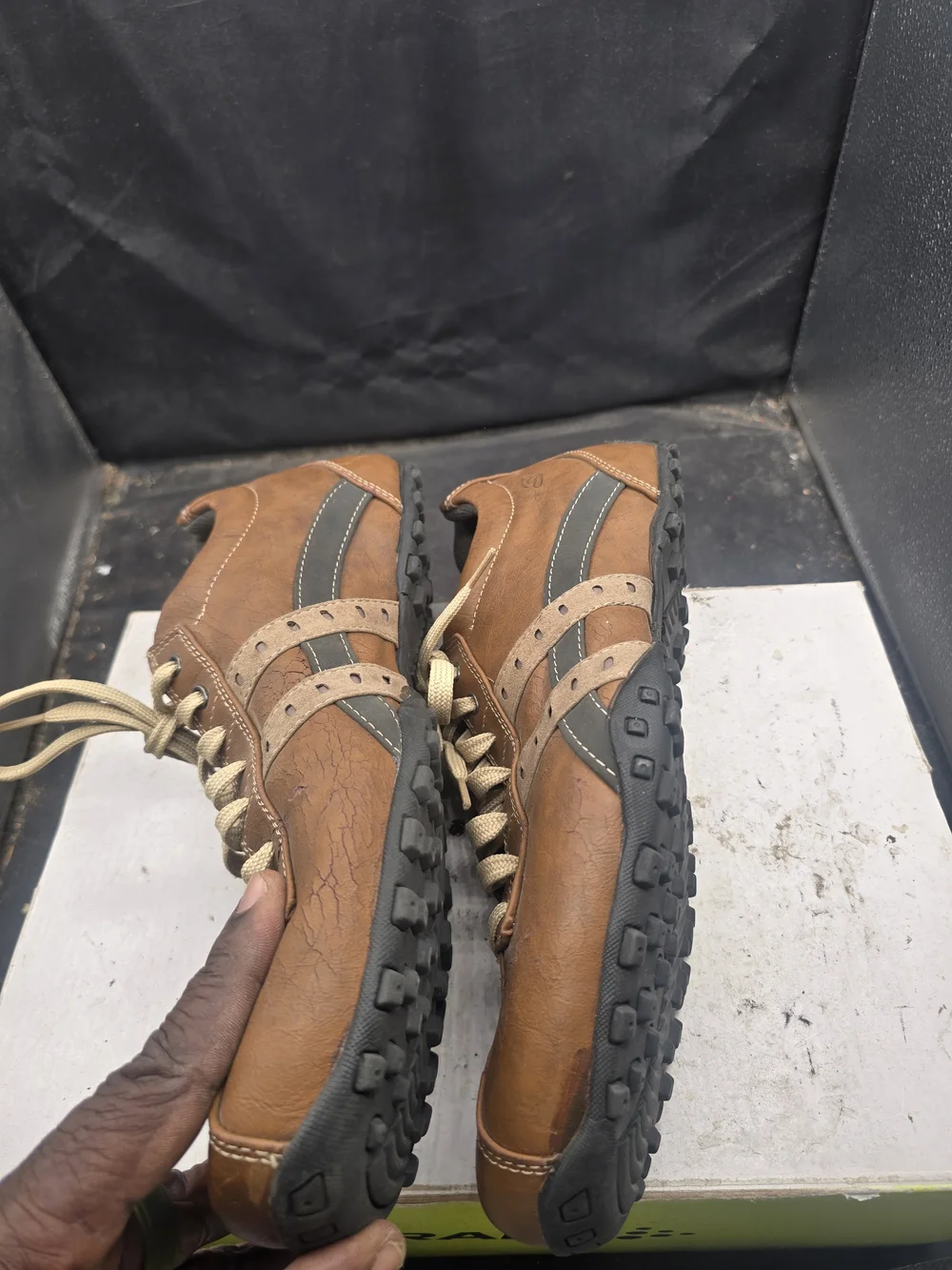 Skechers Men's Brown Leather Lace-Up Sneakers with Beige Laces
